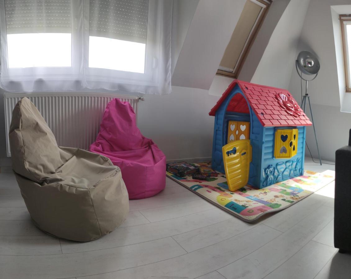 Ikon Apartman Hajduszoboszlo Exterior foto